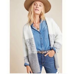 Anthropologie Oversized White/Gray Striped Chunky Vera Cardigan Sweater Size XS